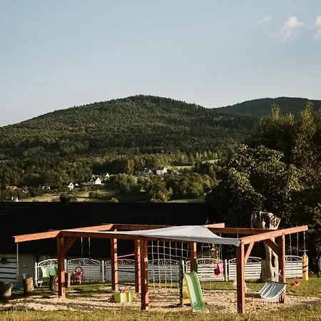 Koperkowy Raj Beskid Wyspowy Malopolska Jacuzzi Playroom