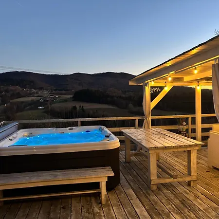 Casa de Férias Koperkowy Raj Beskid Wyspowy Malopolska Jacuzzi Playroom Laskowa (Limanowa)