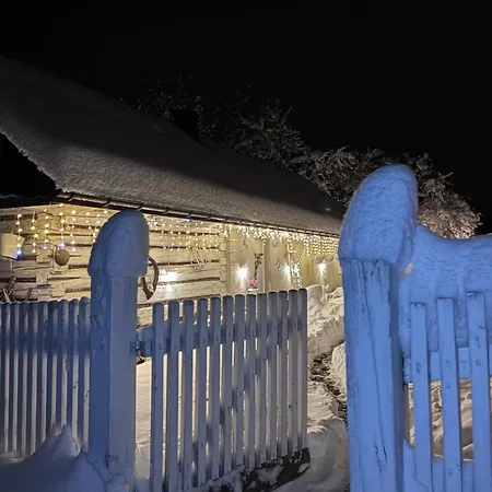 Koperkowy Raj Beskid Wyspowy Malopolska Jacuzzi Playroom